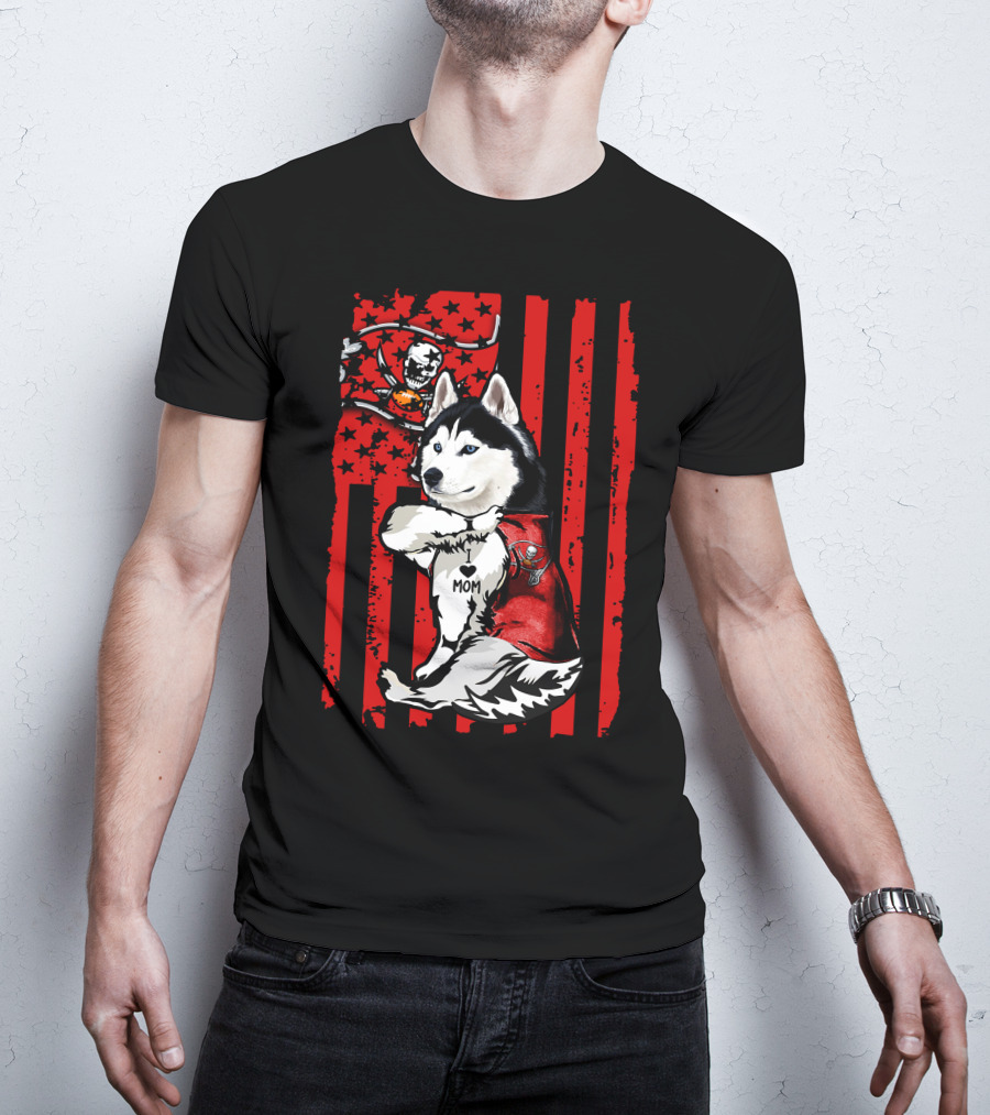Siberian Husky Tampa Bay Buccaneers Heart Mom Flag T-Shirt