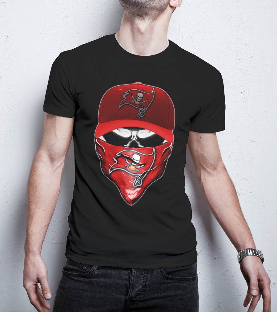 Tampa Bay Buccaneers Skull V6 Hat And Bandana T-Shirt