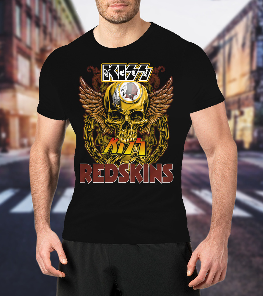 Kiss Redskins Skull Wings Chains Helmet T-Shirt