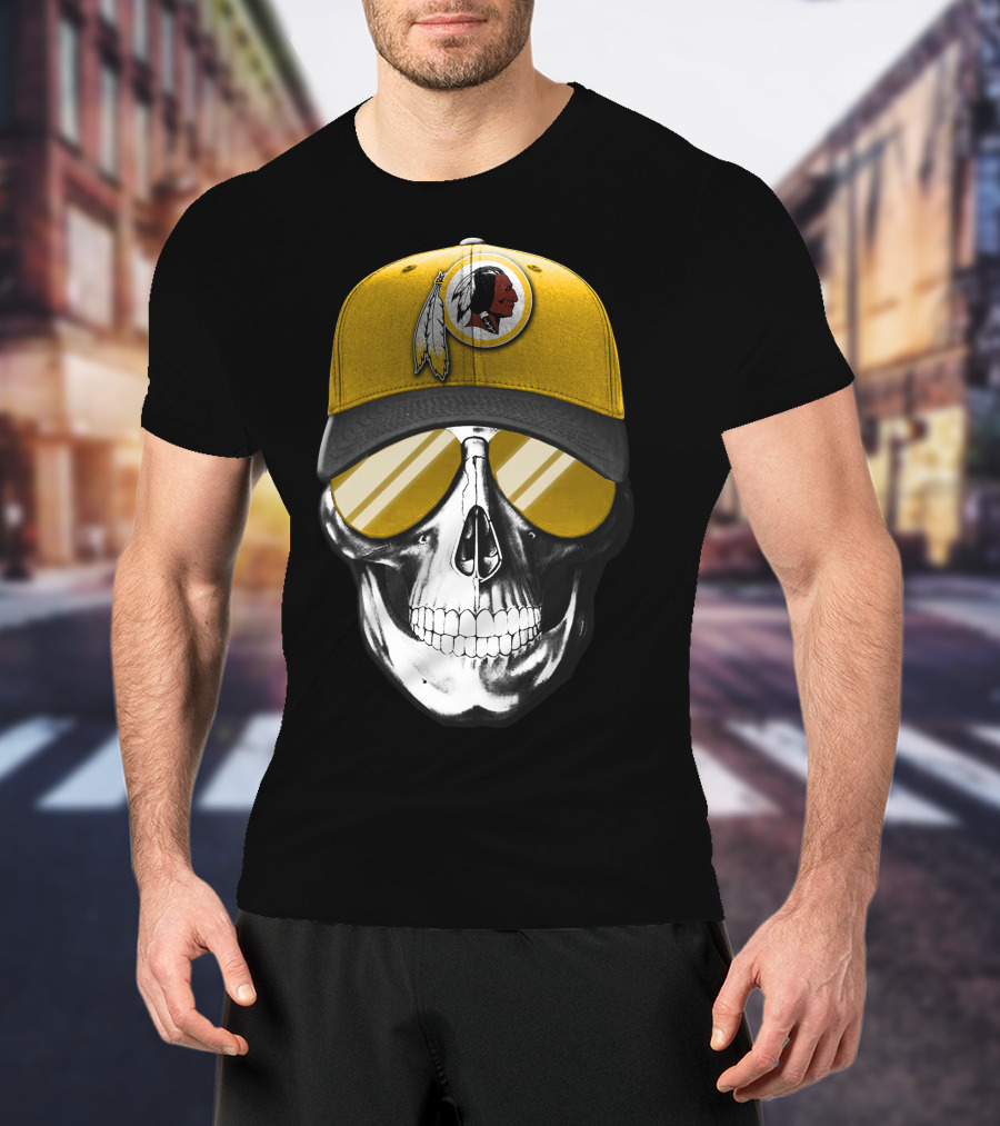 Skull V7 Washington Redskins Hat And Sunglasses T-Shirt