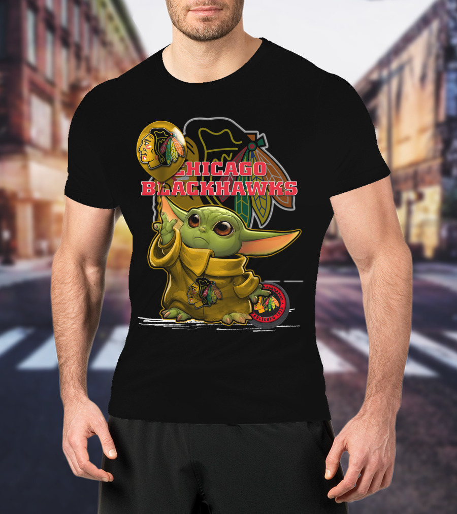 Chicago Blackhawks Baby Yoda With Balloon T-Shirt