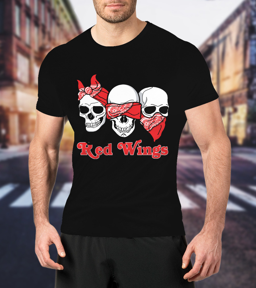 Red Wings Three Skulls Bandanas T-Shirt