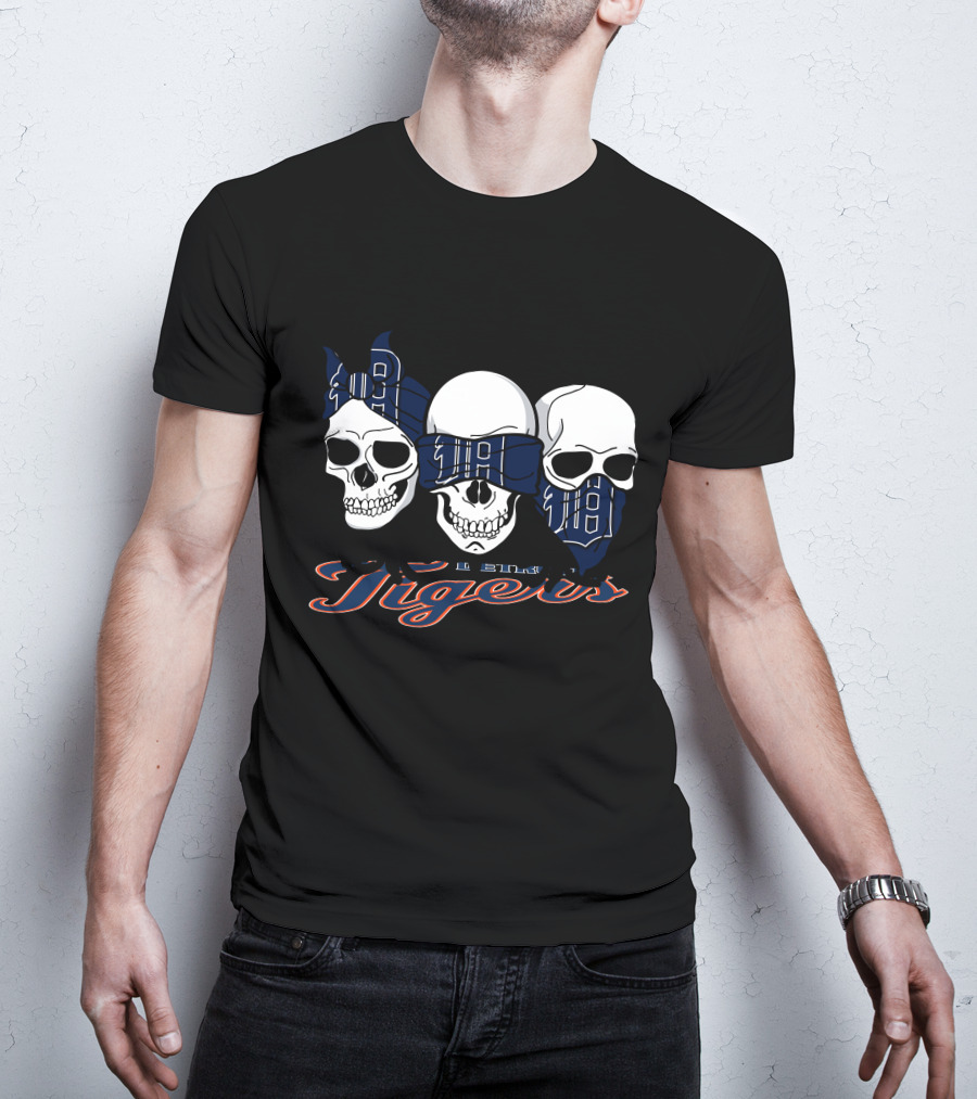 Detroit Tigers 3 Skull Pattern With Bandanas And Typography T-Shirt