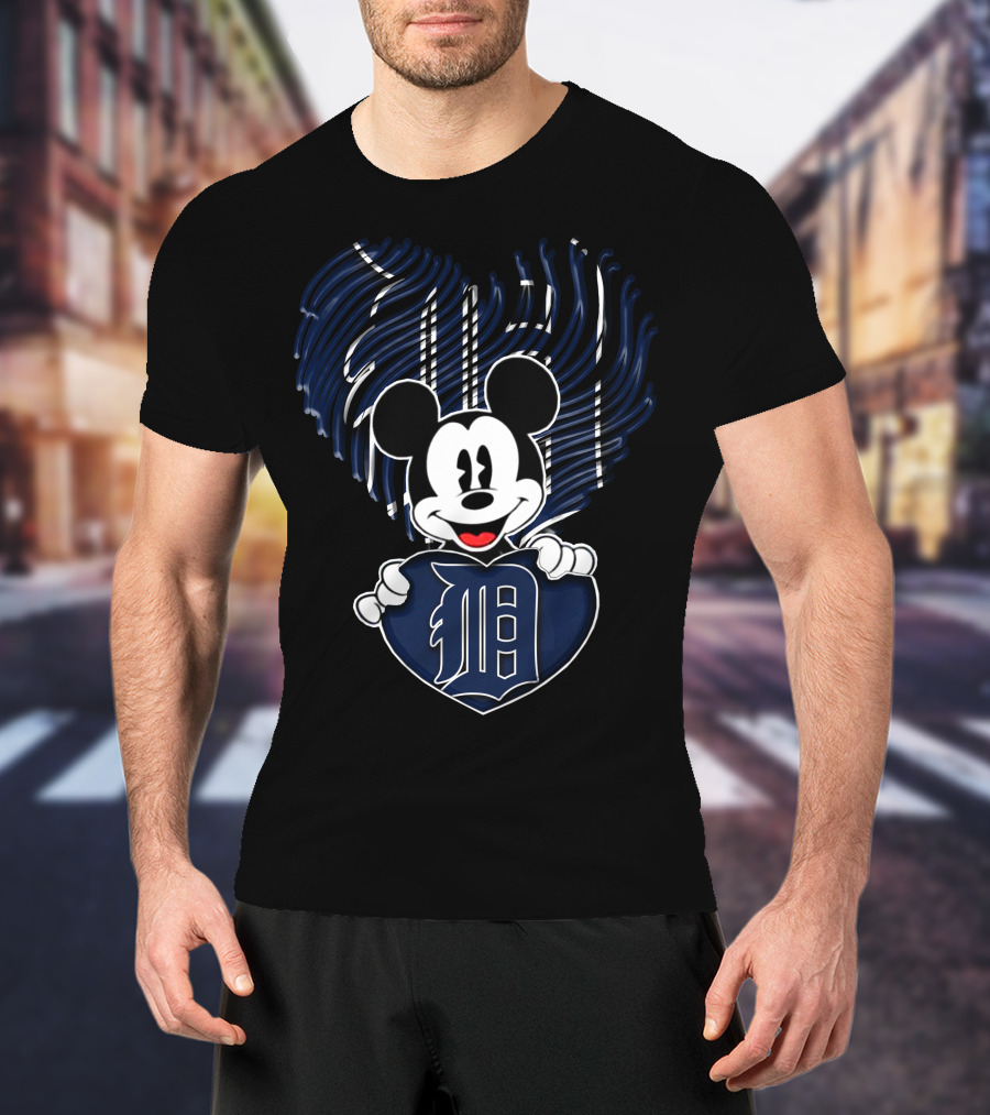 Mickey Mouse Detroit Tigers Heart Stripe T-Shirt