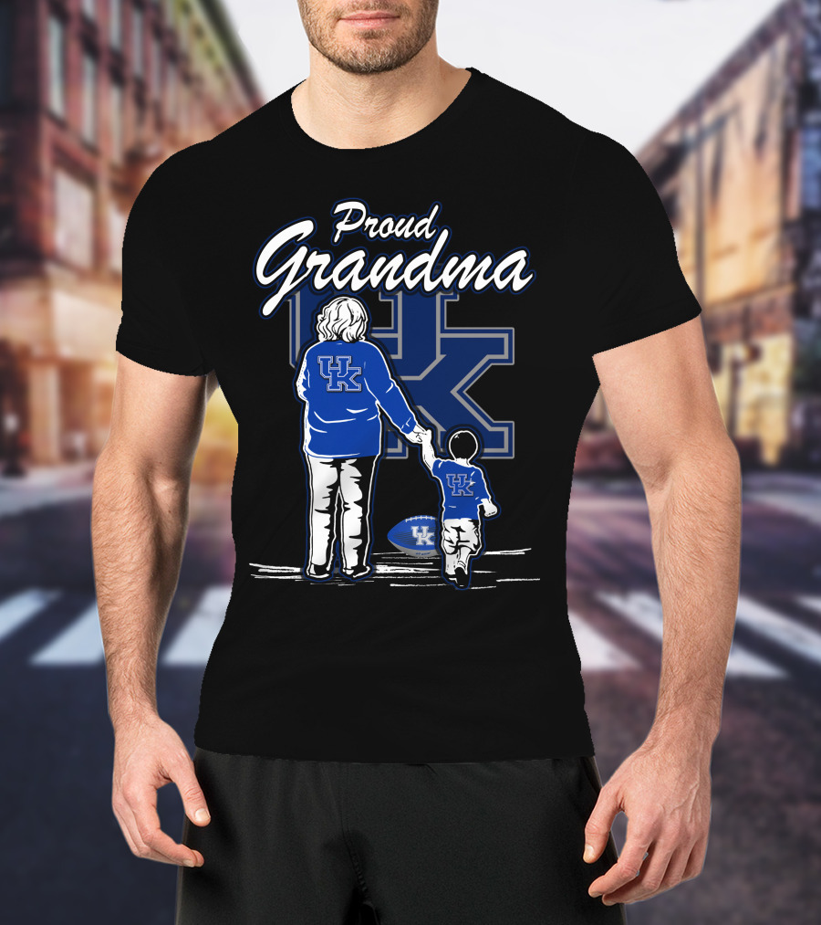 Proud Grandma Kentucky Wildcats UK Family Football Fan T-Shirt