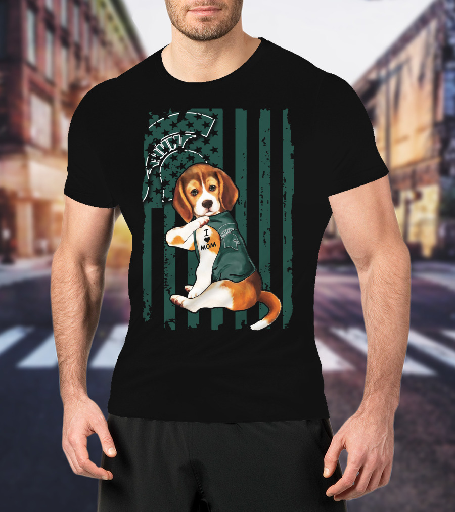 Beagle I Love Mom Michigan State Spartans Fan Support With Mascot And Helmet T-Shirt