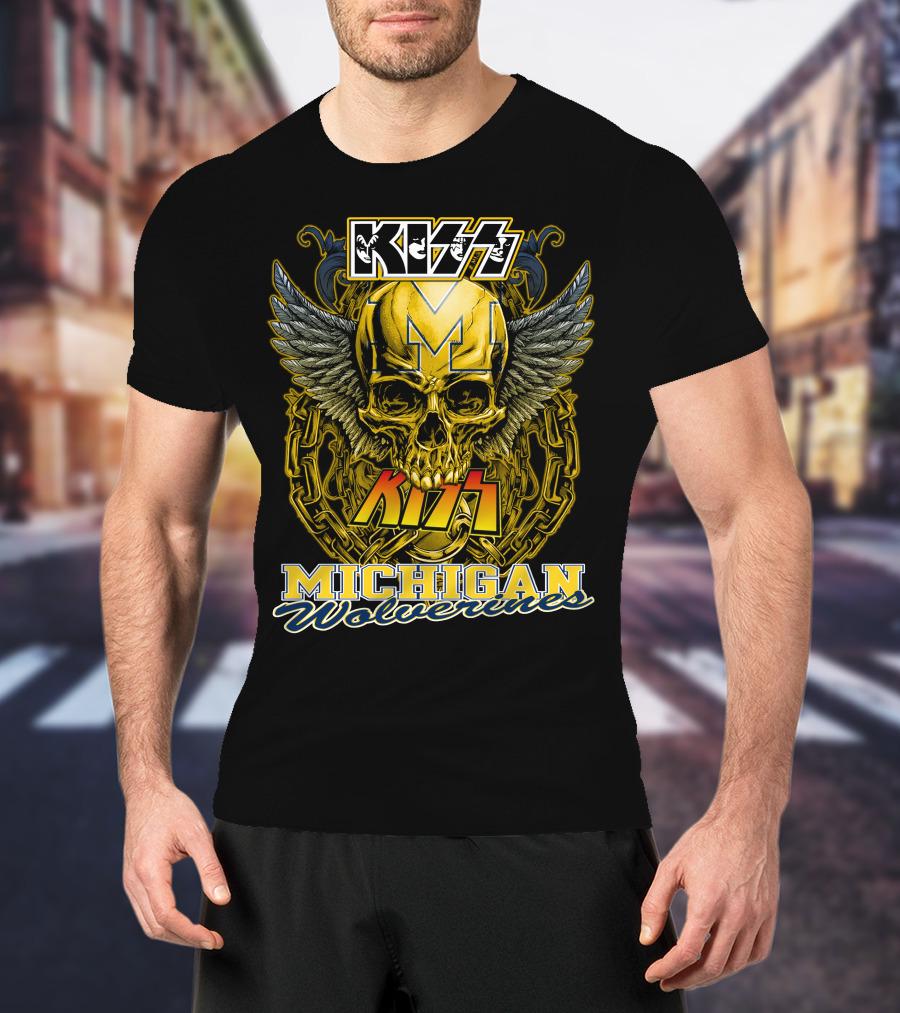 Kiss Michigan Wolverines Skull With Wings And Chains T-Shirt