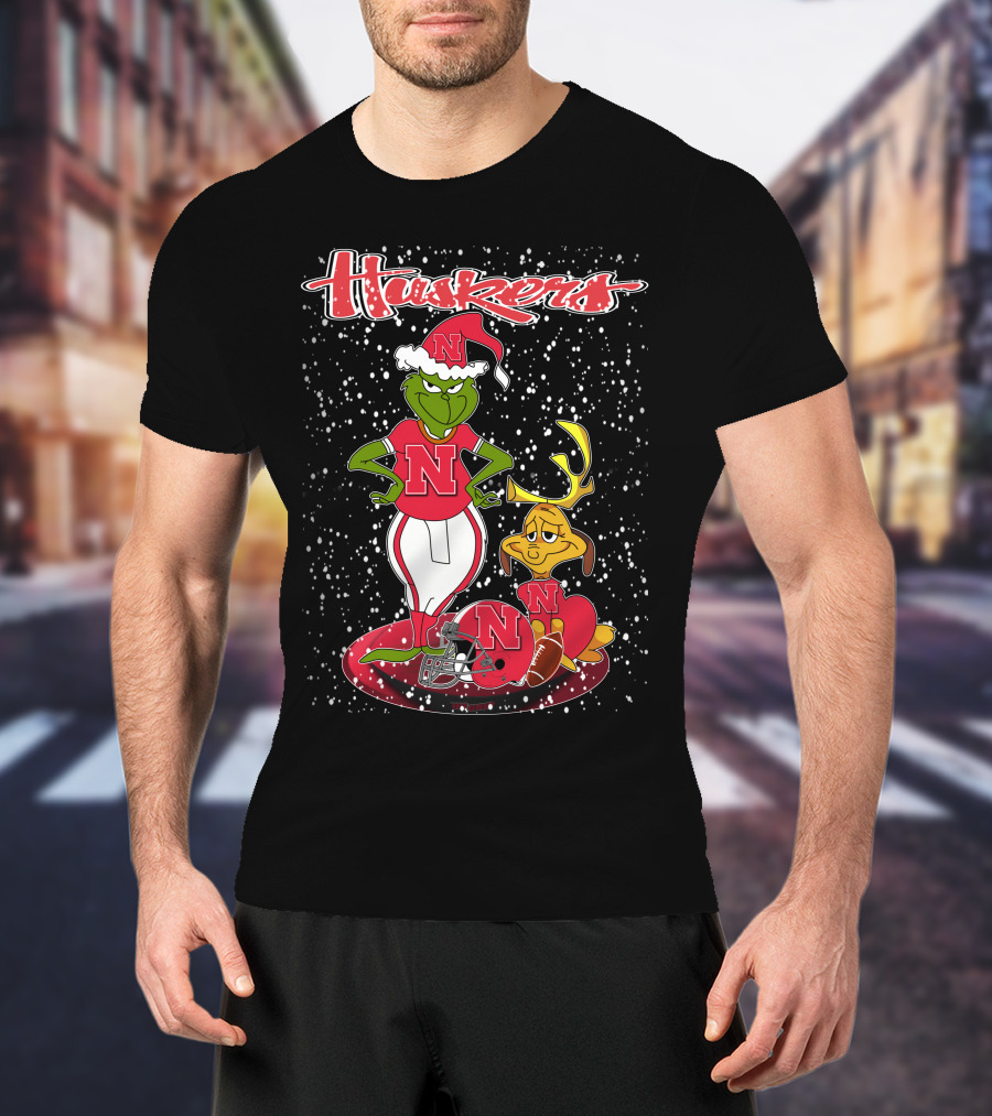 Huskers Grinchxmas Nebraska Cornhuskers Snowy Football Scene T-Shirt