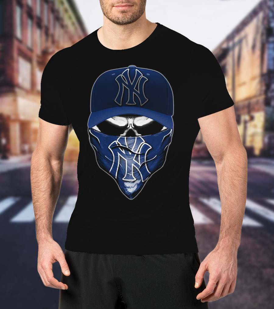 New York Yankees Skull Bandana And Hat T-Shirt