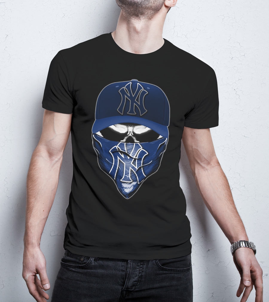 New York Yankees Skull Bandana And Hat T-Shirt
