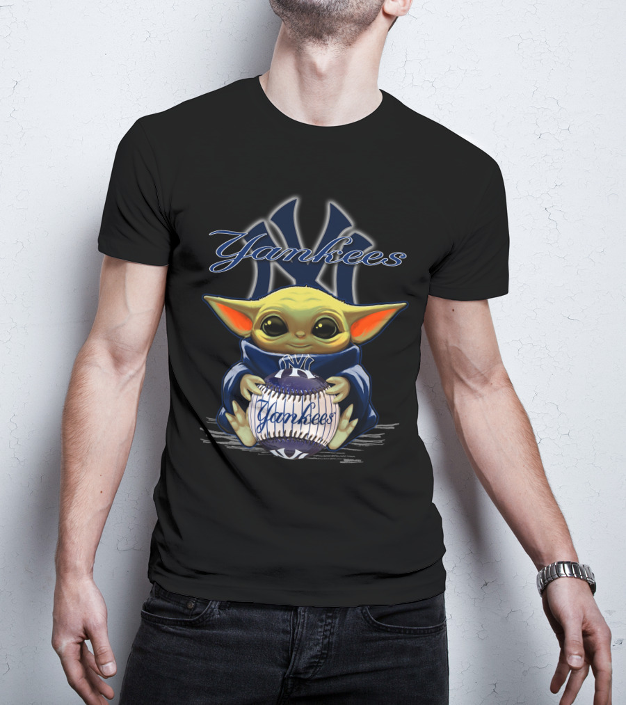 Yankees Baby Yoda Holding New York Yankees Baseball T-Shirt