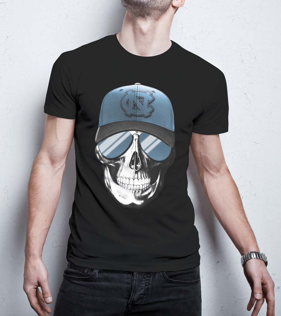 North Carolina Tar Heels Skull Wearing Logo Cap T-Shirt
