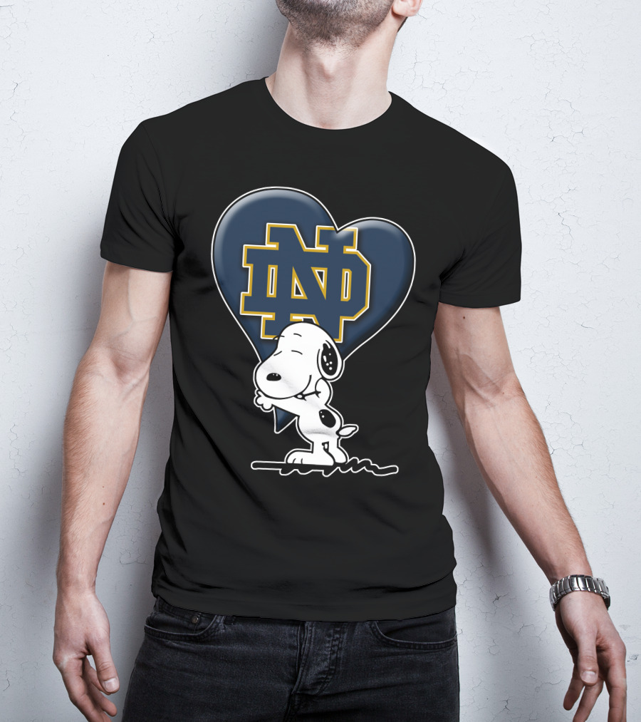 Snoopy Heart Hug Notre Dame Fighting Irish Nd T-Shirt