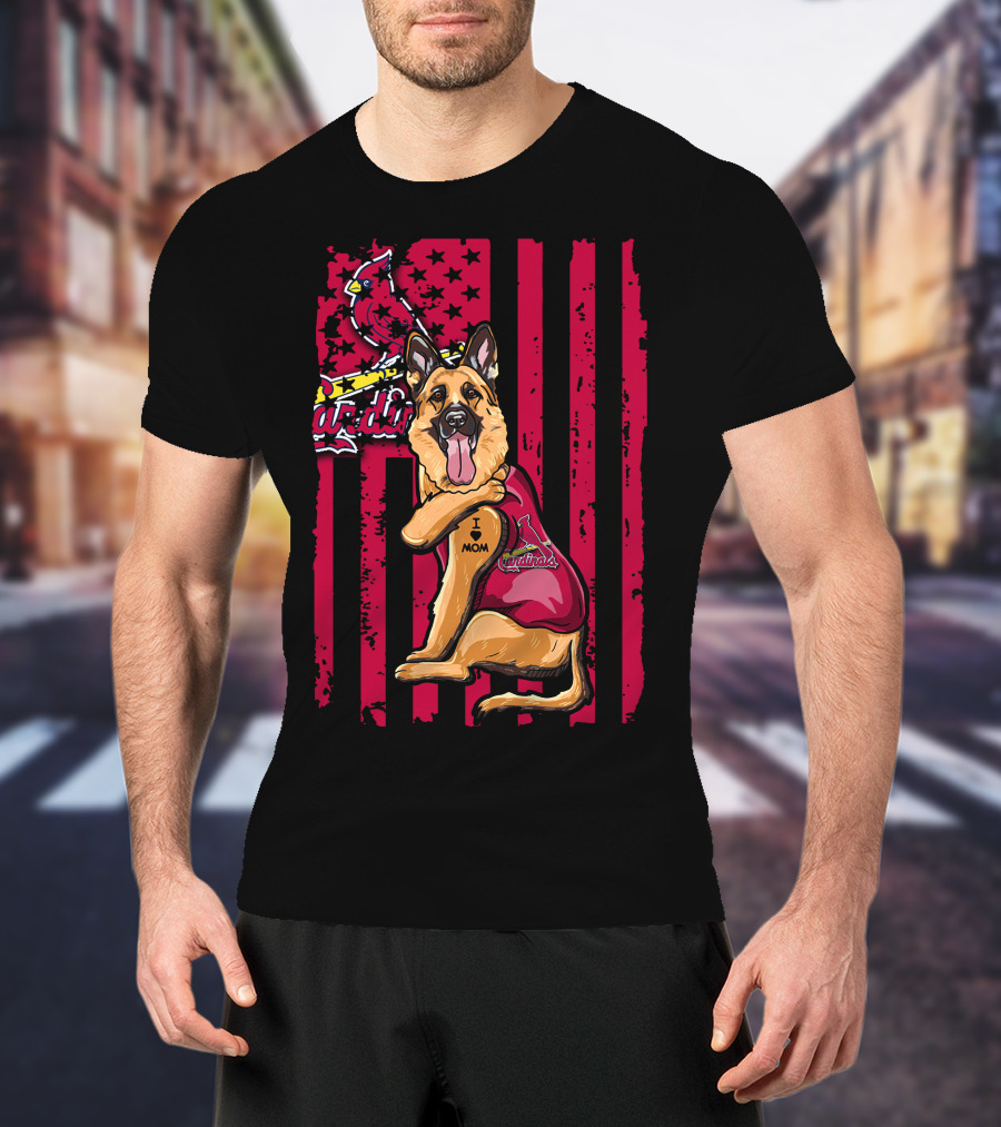 German Shepherd I Mom St. Louis Cardinals T-Shirt