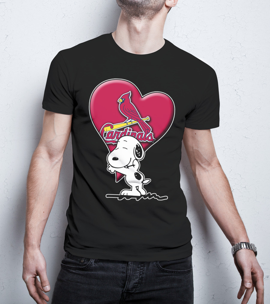 Snp V1 St. Louis Cardinals Heart With Snoopy Hugging T-Shirt