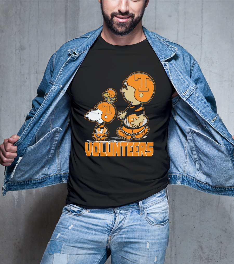 Snpfootball Tennessee Volunteers Peanuts Characters With Helmets T-Shirt