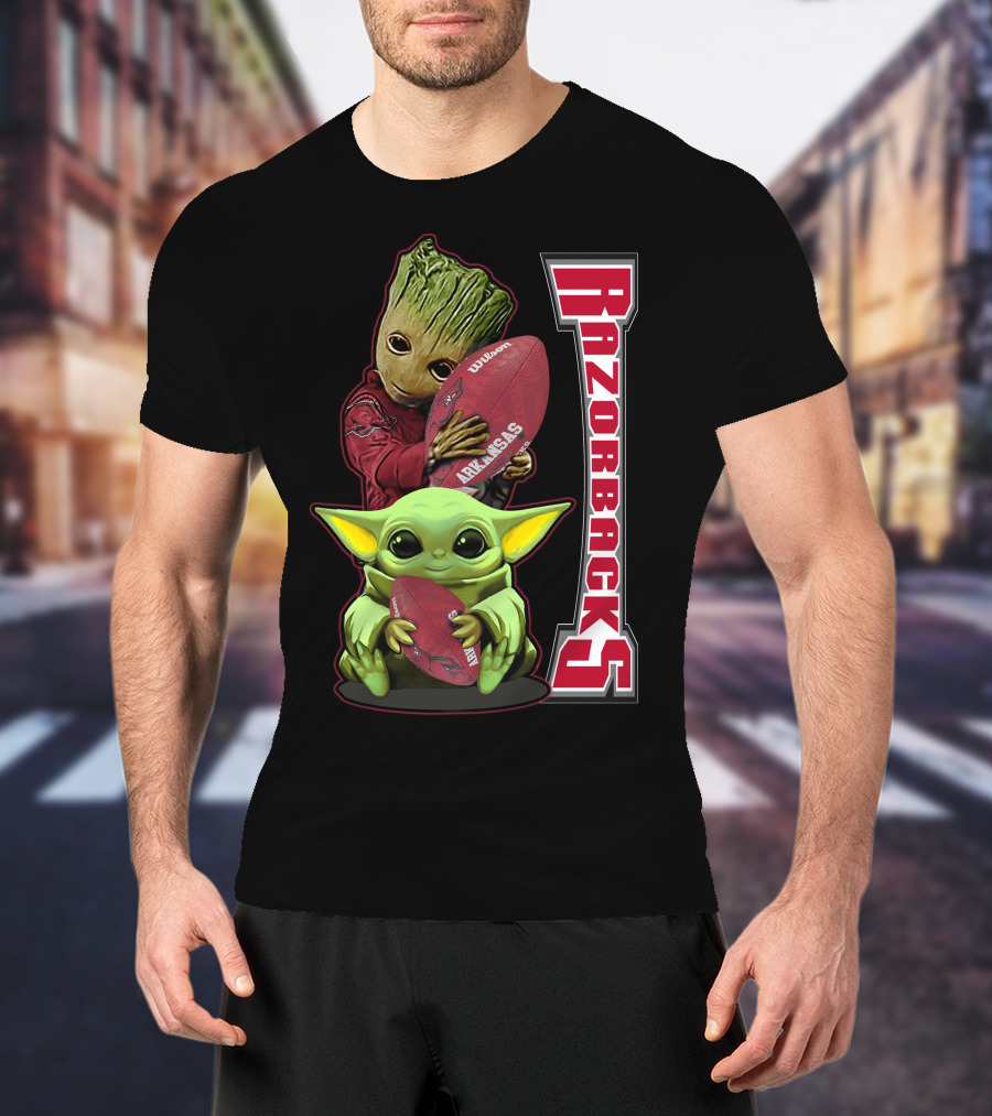 Grzd Arkansas Razorbacks Groot And Baby Yoda Football Fans T-Shirt