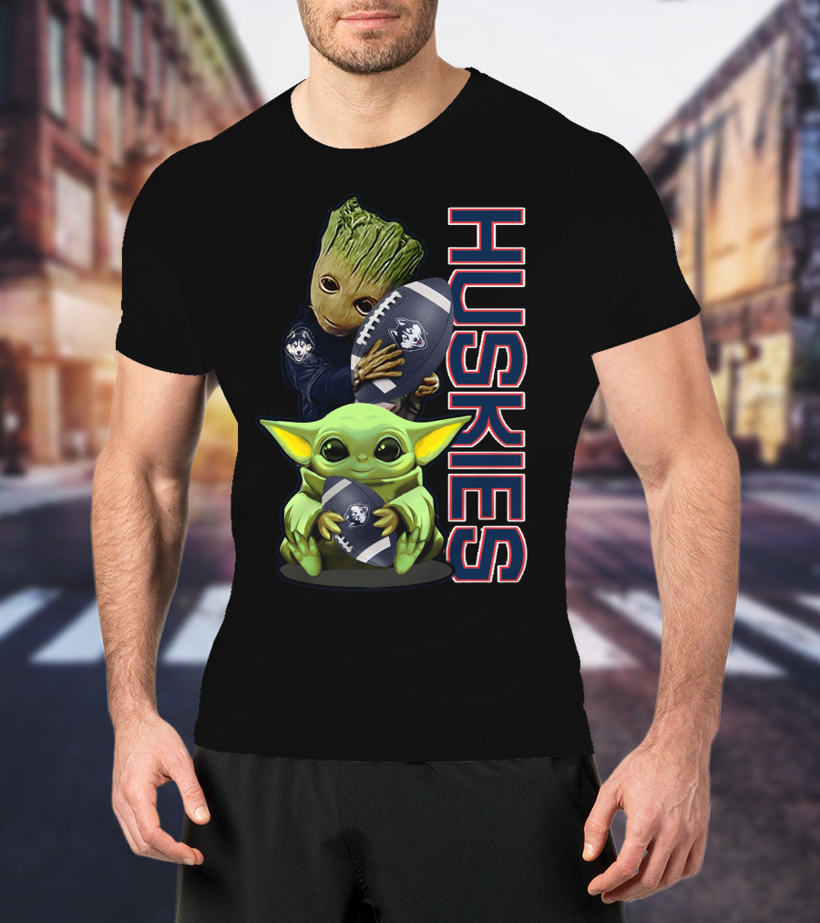 Grzd Connecticut Huskies Groot And Baby Yoda Football Team Spirit T-Shirt