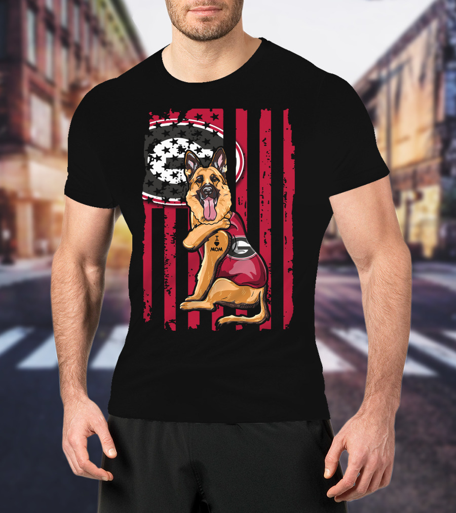 German Shepherd Georgia Bulldogs I Love Mom With Flag Background T-Shirt