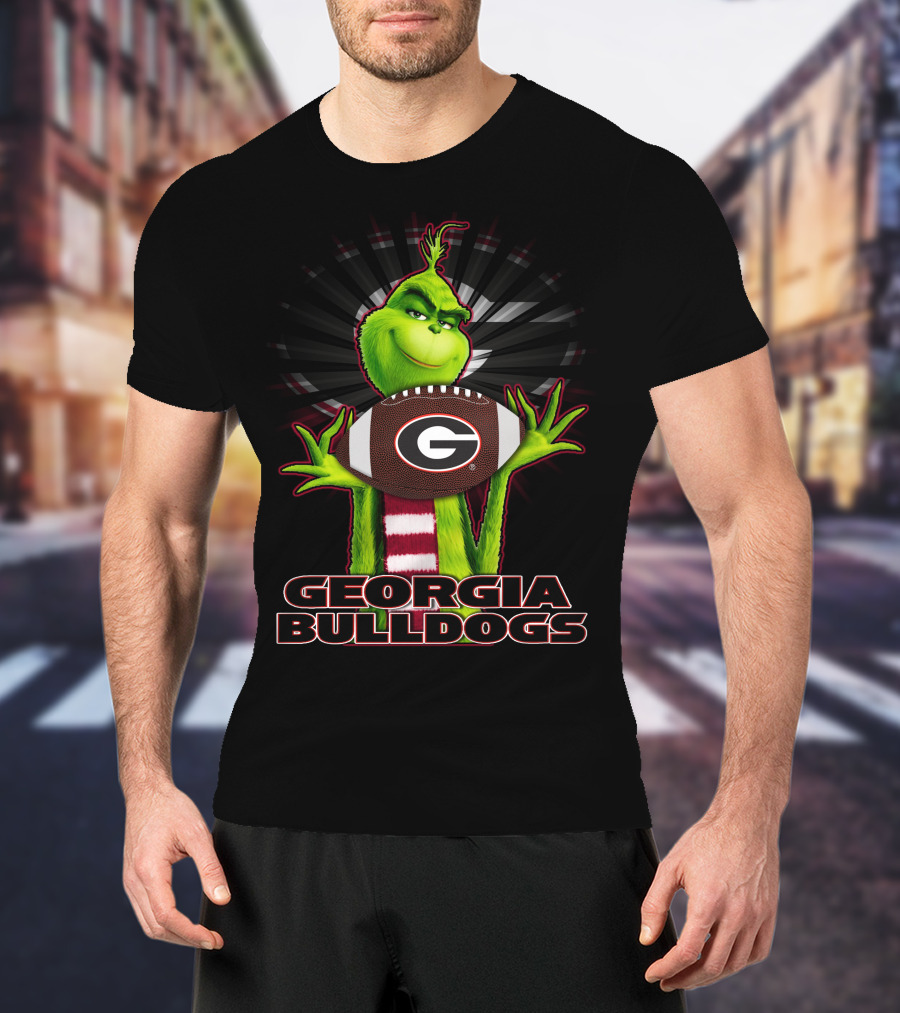 Grinch Holding Georgia Bulldogs Football T-Shirt