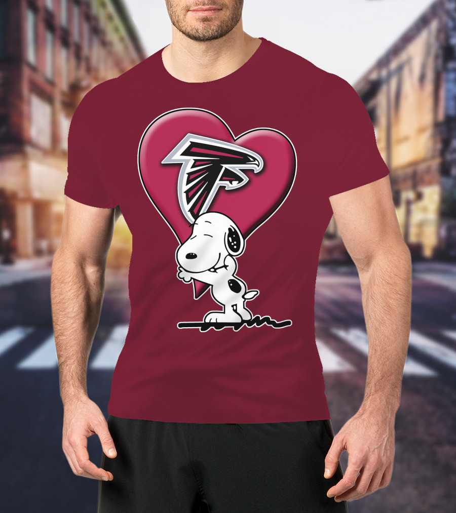 Snoopy Hugging Atlanta Falcons Heart T-Shirt