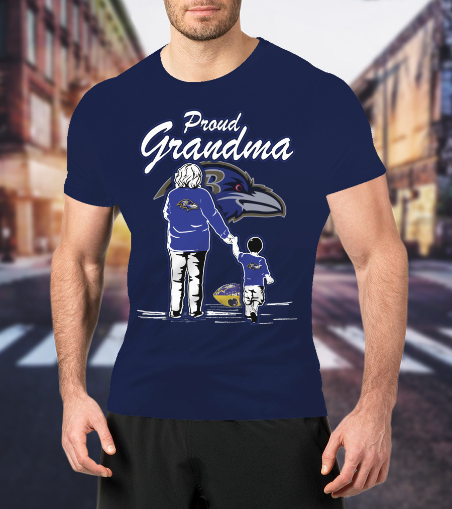 Proud Grandma Baltimore Ravens Family Fan Enthusiast With Child And Football T-Shirt
