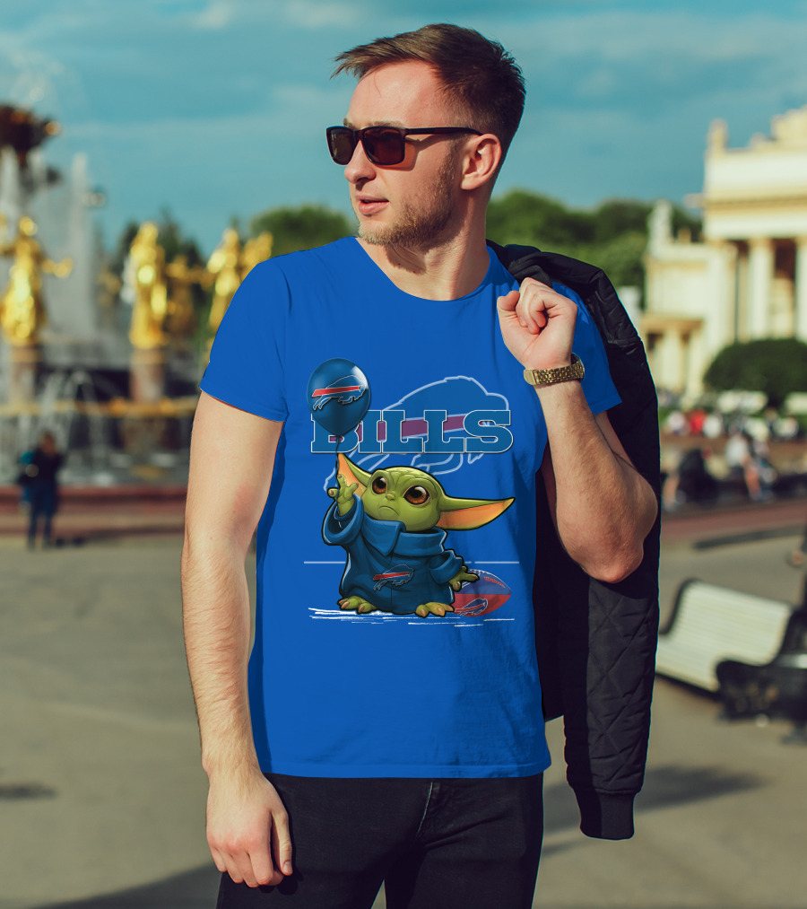 Yoda V1 Buffalo Bills Baby Alien Holding Buffalo Bills Balloon Football T-Shirt