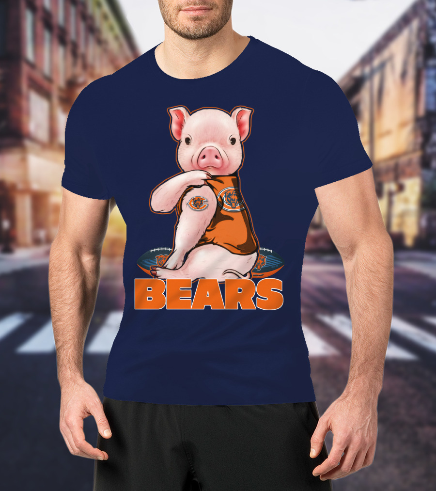 Pig In Chicago Bears Jersey With Football And Logo BEARS T-Shirt