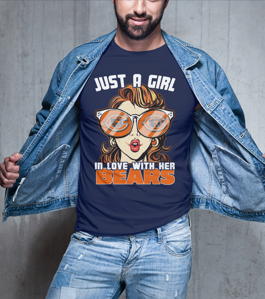 Just A Girl In Love With Her Chicago Bears T-Shirt