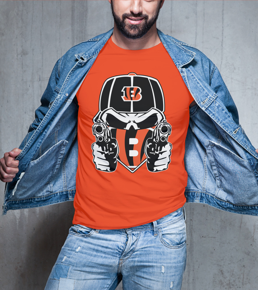 Cincinnati Bengals Armed Skeleton Illustration With Team Helmet T-Shirt