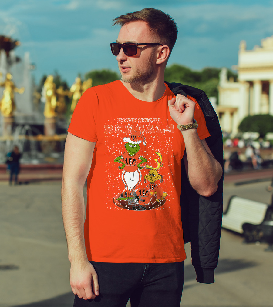 Cincinnati Bengals Grinch Holiday Football Mischief T-Shirt