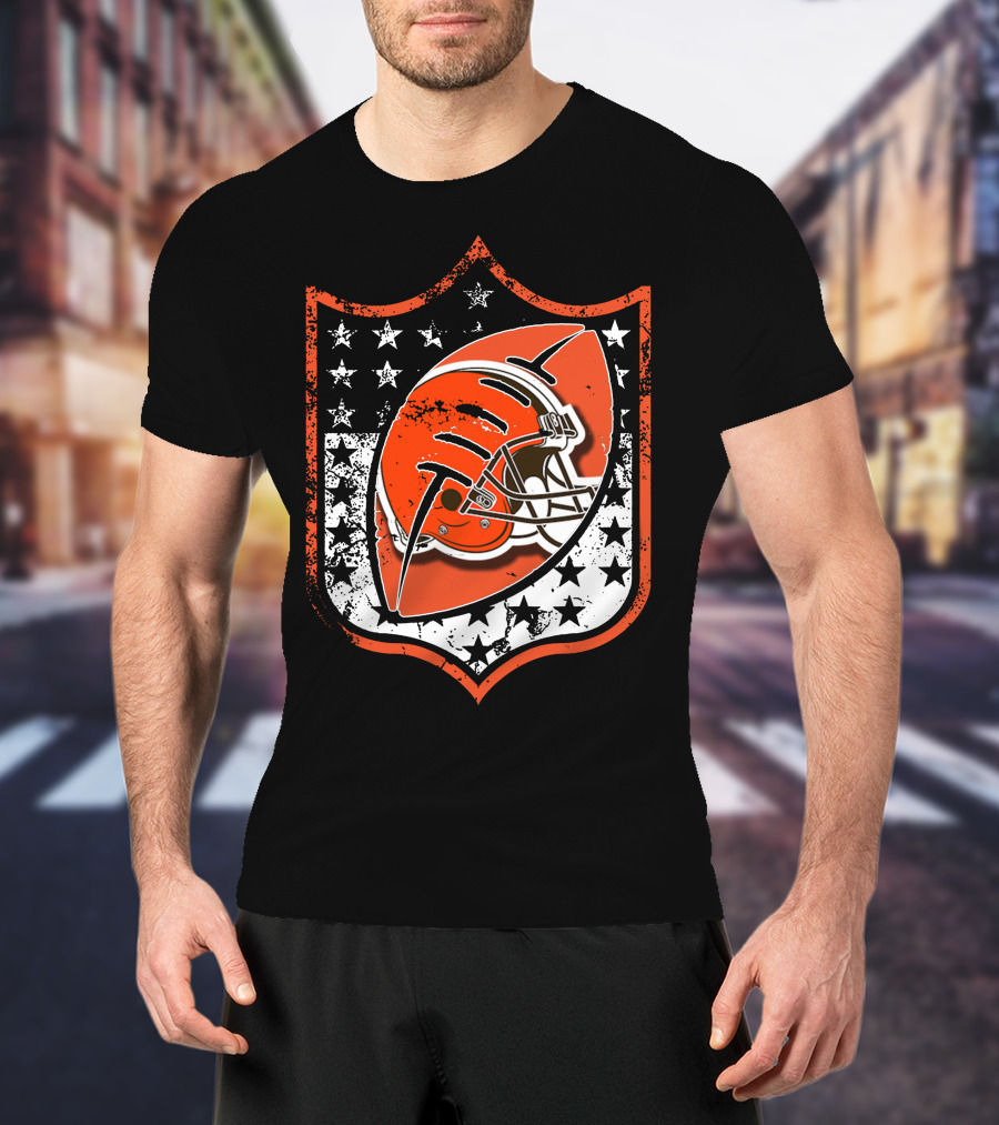 Cleveland Browns Helmet Stars And Stripes T-Shirt
