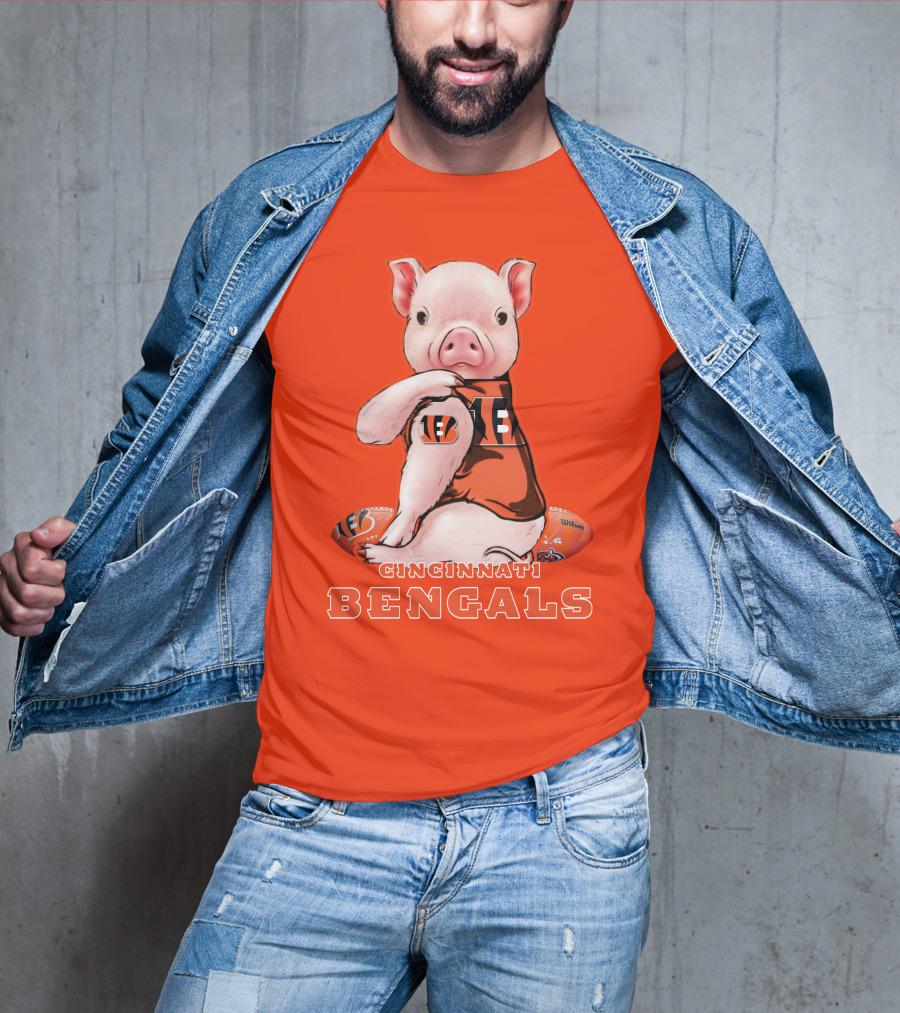 Cincinnati Bengals Pig With Football T-Shirt