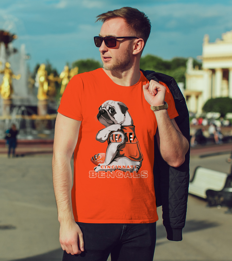 Cincinnati Bengals Pug Football Fan T-Shirt