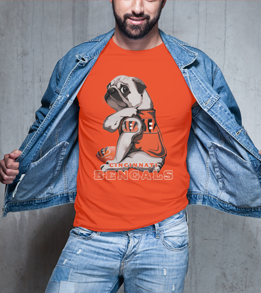 Cincinnati Bengals Pug Football Fan T-Shirt