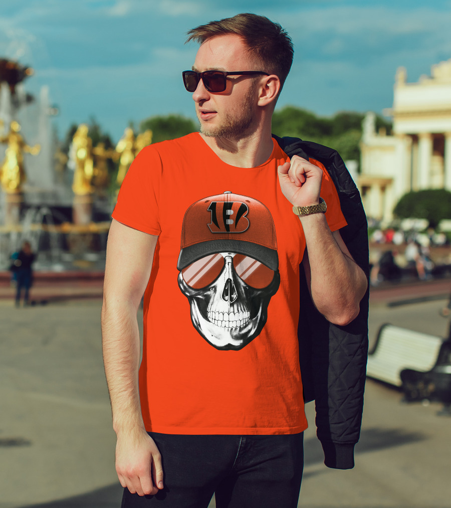 Cincinnati Bengals Skull With Team Logo Hat And Sunglasses T-Shirt