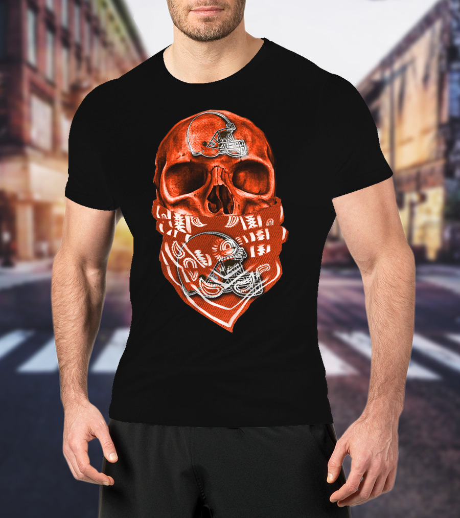 Skull Cleveland Browns Helmet Bandana T-Shirt