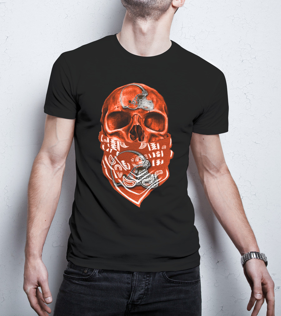 Skull Cleveland Browns Helmet Bandana T-Shirt
