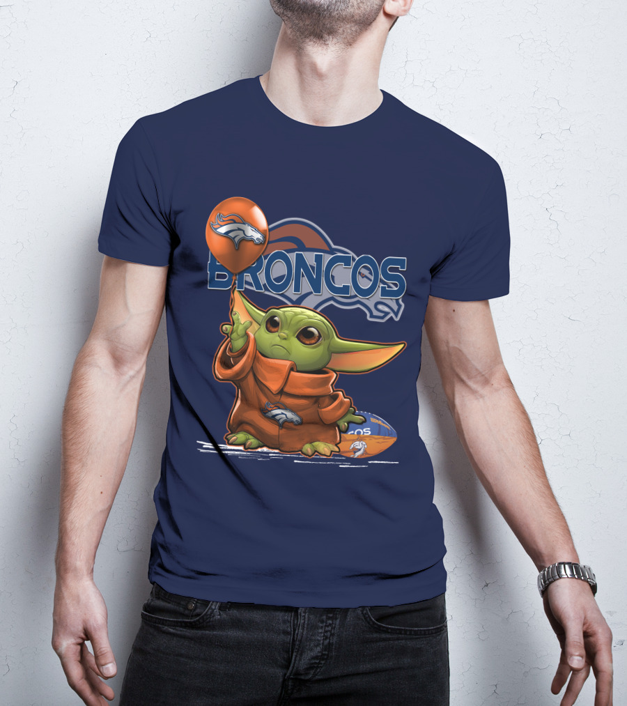 Yoda V1 Denver Broncos Alien Holding Balloon And Football T-Shirt