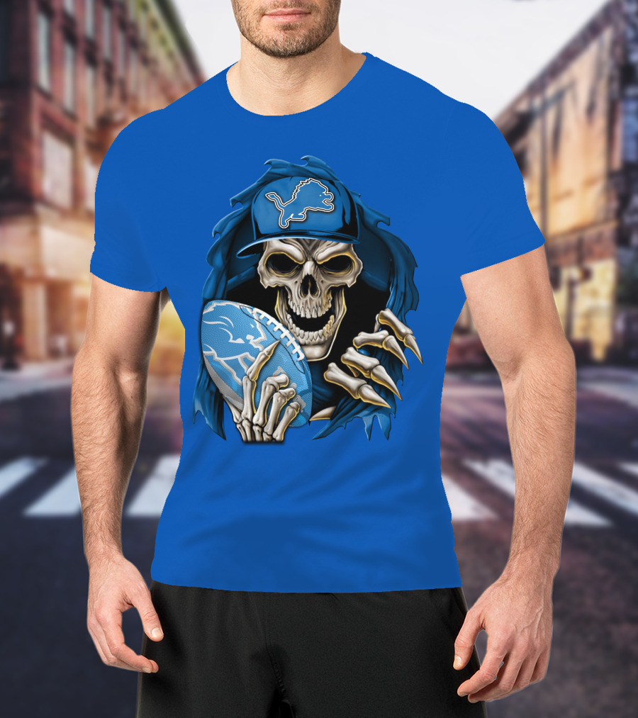 Skullbong Detroit Lions Skeleton Holding Football In Detroit Lions Cap T-Shirt