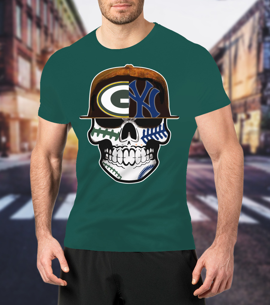 Green Bay Packers New York Yankees Split Skull Cap T-Shirt