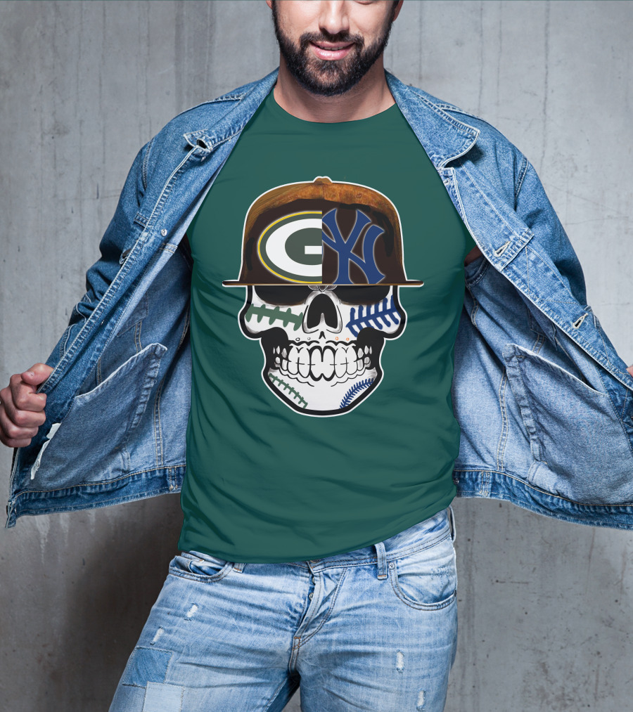 Green Bay Packers New York Yankees Split Skull Cap T-Shirt