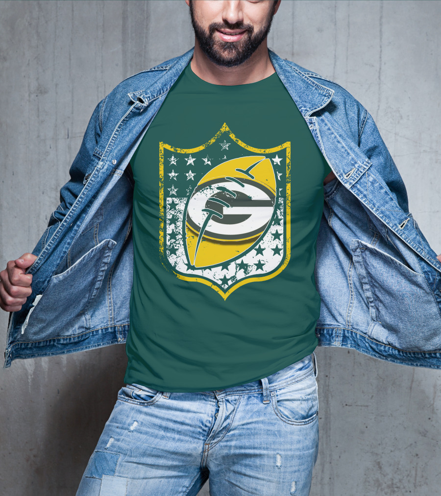 Green Bay Packers 33 Vintage Shield Football T-Shirt