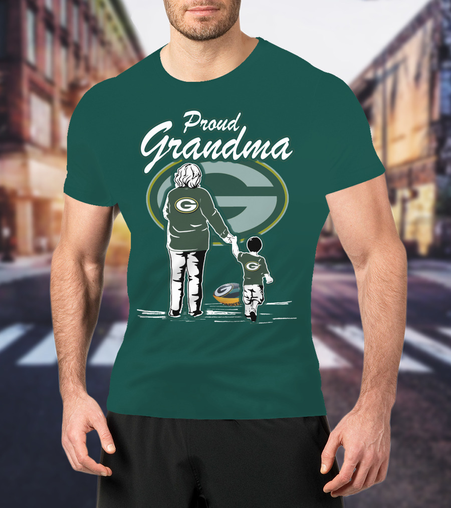 Proud Grandma Green Bay Packers Family Logo Scene T-Shirt