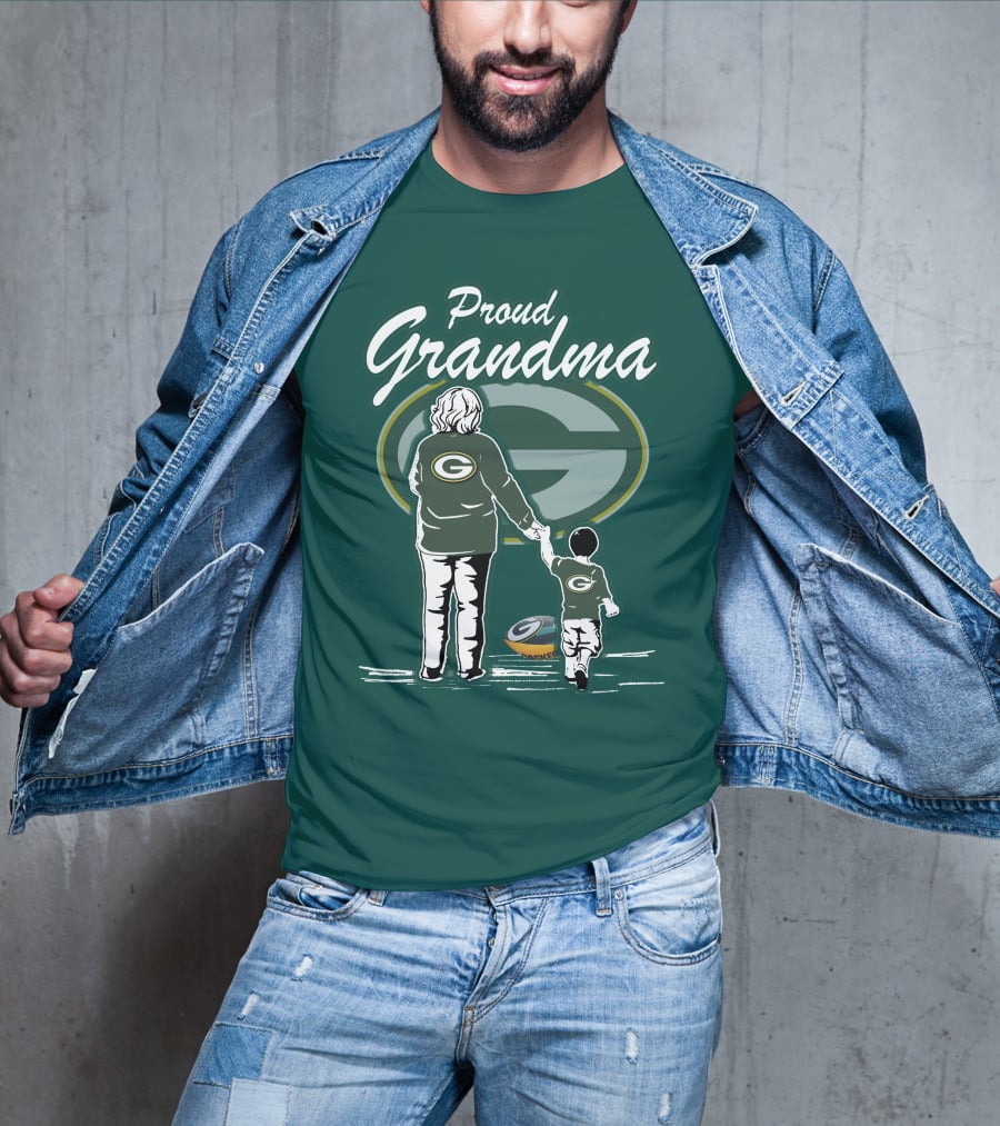 Proud Grandma Green Bay Packers Family Logo Scene T-Shirt