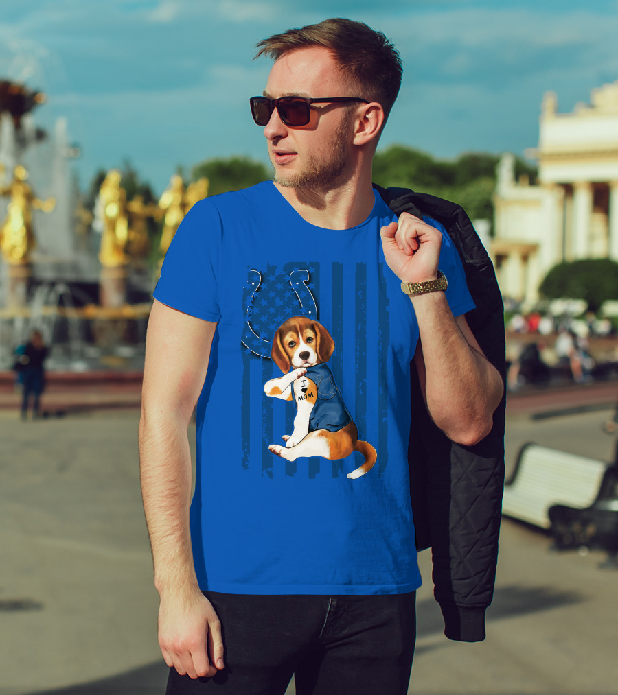 Beagle Wearing I Love Mom Indianapolis Colts Shirt With Horseshoe T-Shirt