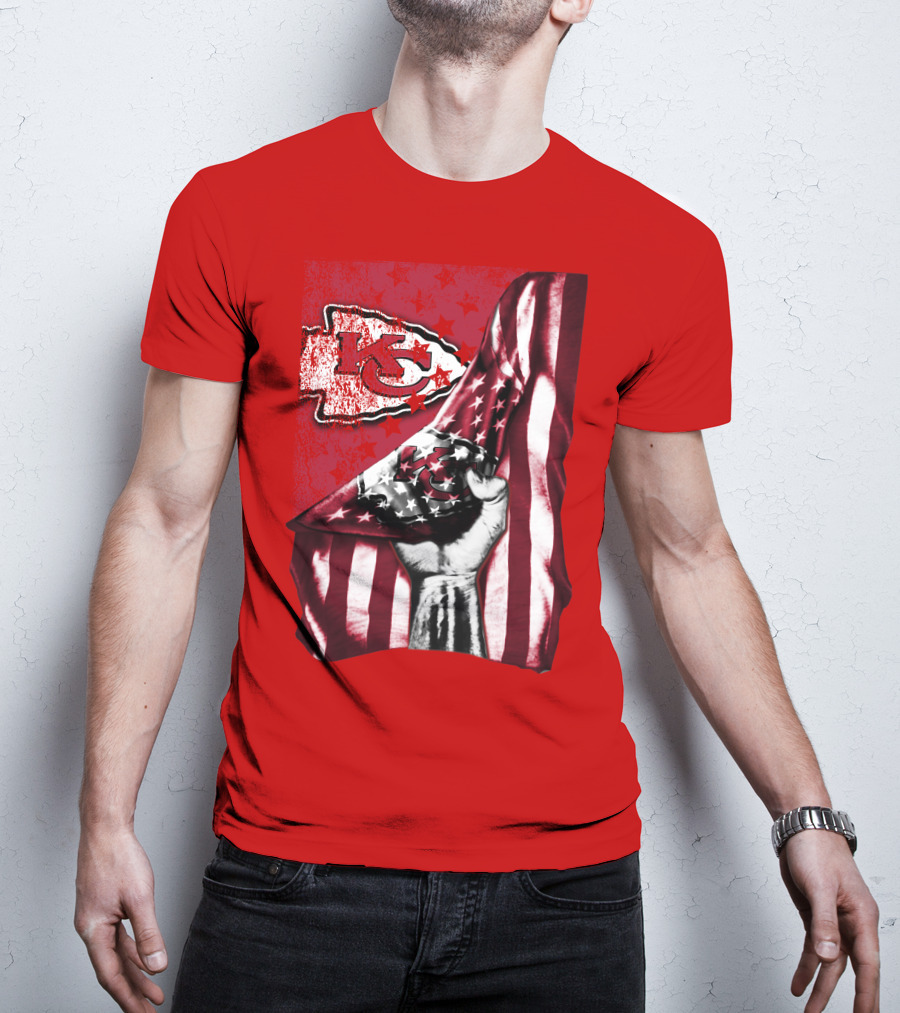 Kansas City Chiefs Arrowhead With American Flag Motif T-Shirt
