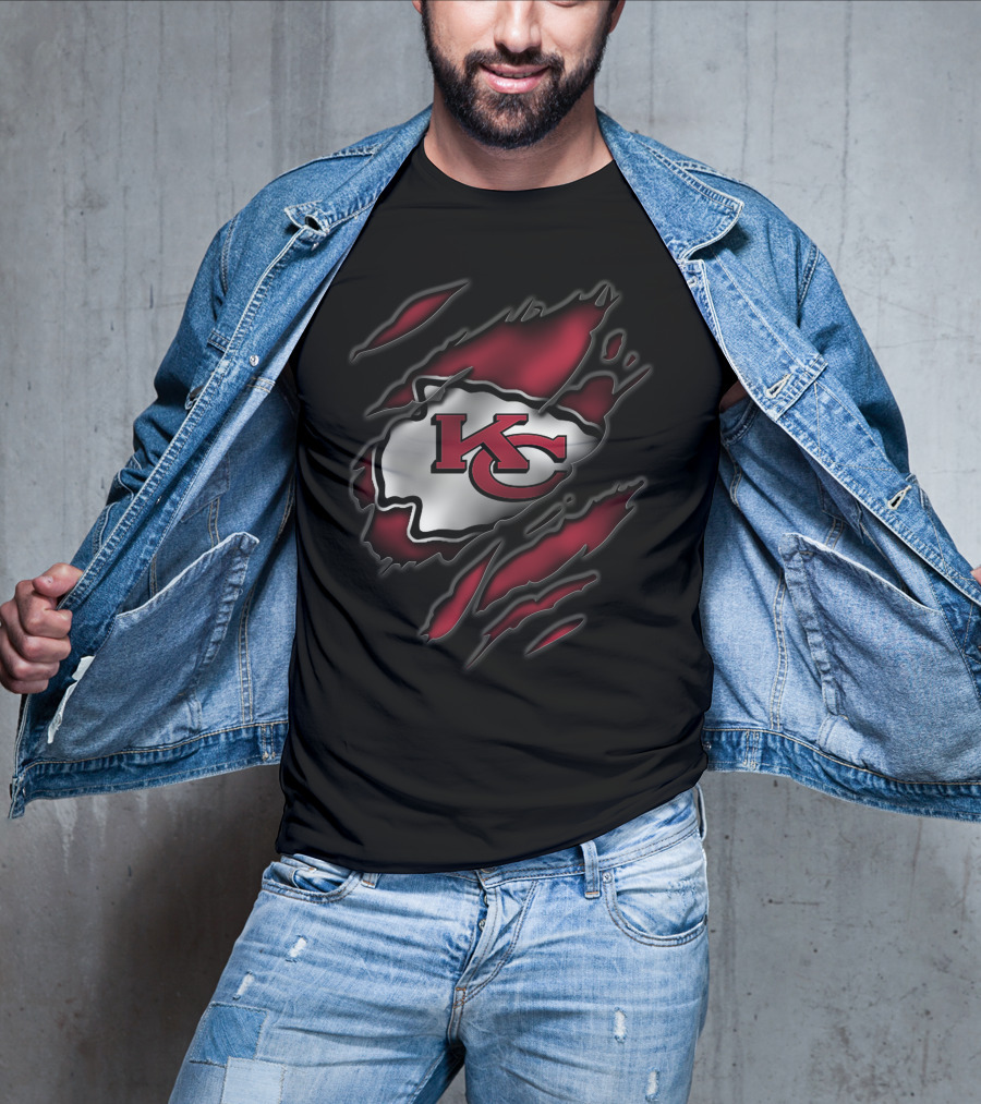 Torn Kansas City Chiefs KC Arrowhead Logo Tear Effect T-Shirt