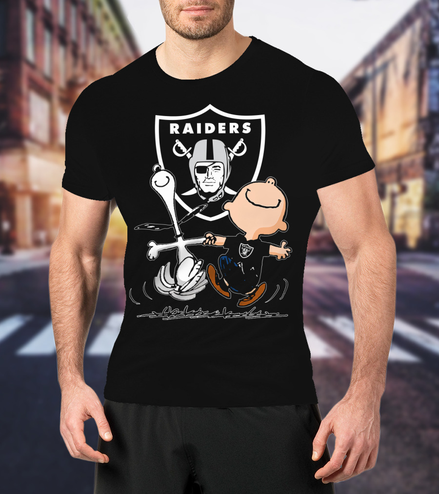 Snoopy Dancing With Charlie Brown Oakland Raiders T-Shirt
