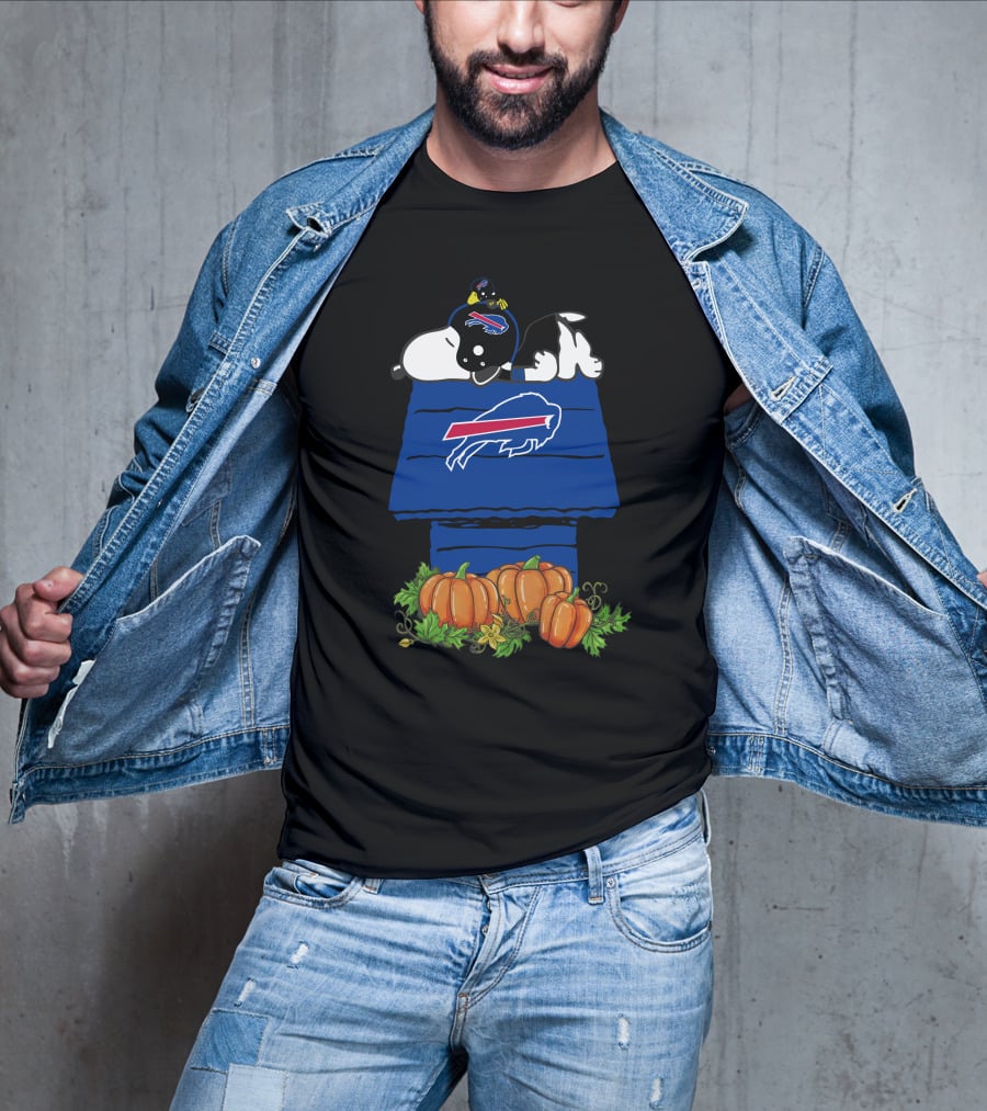 Buffalo Bills Snoopy Doghouse Pumpkins T-Shirt